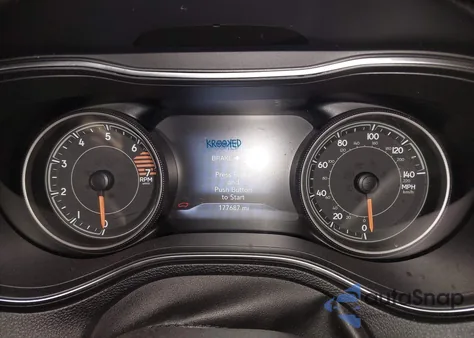 2019 Jeep Cherokee Limited Fwd z USA, uszkodzony, nr VIN 1C4PJLDB7KD347944